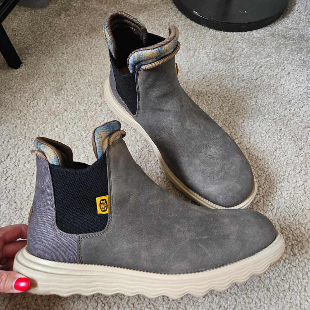 NWOTs Hey Dude Boots Branson Classic Mens 9